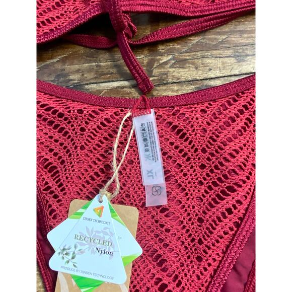 Berlook Burgundy‎ Crochet Halter Triangle Top and Tie Bottom NWT size XL - Picture 5 of 7